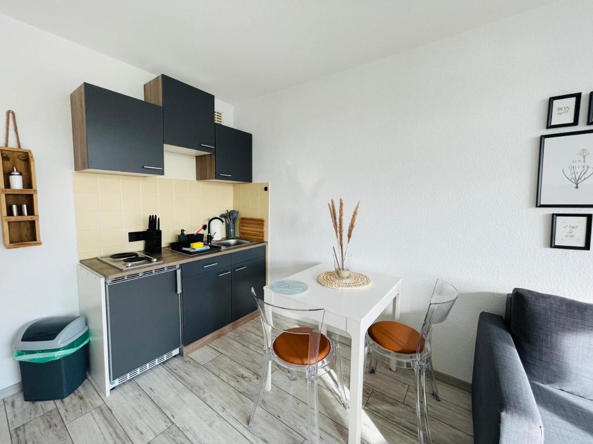 Apartment Moevenkoje Fuer 1-2 Personen Mit Pool Даме Екстериор снимка
